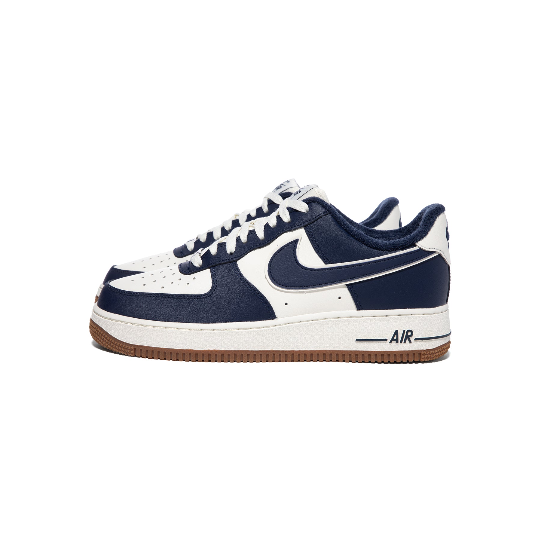 Nike Air Force 1 '07 LV8 (Sail/Midnight Navy/Gum Medium Brown)