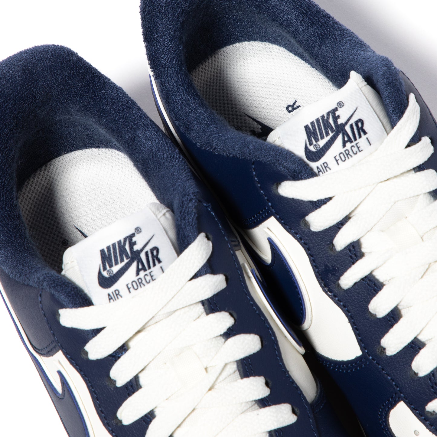 Nike Air Force 1 '07 LV8 (Sail/Midnight Navy/Gum Medium Brown)