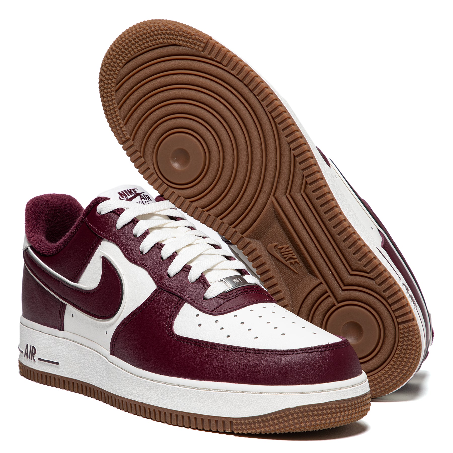 Nike Men's Air Force 1 '07 Lv8 Shoes In Sail/night Maroon/gum