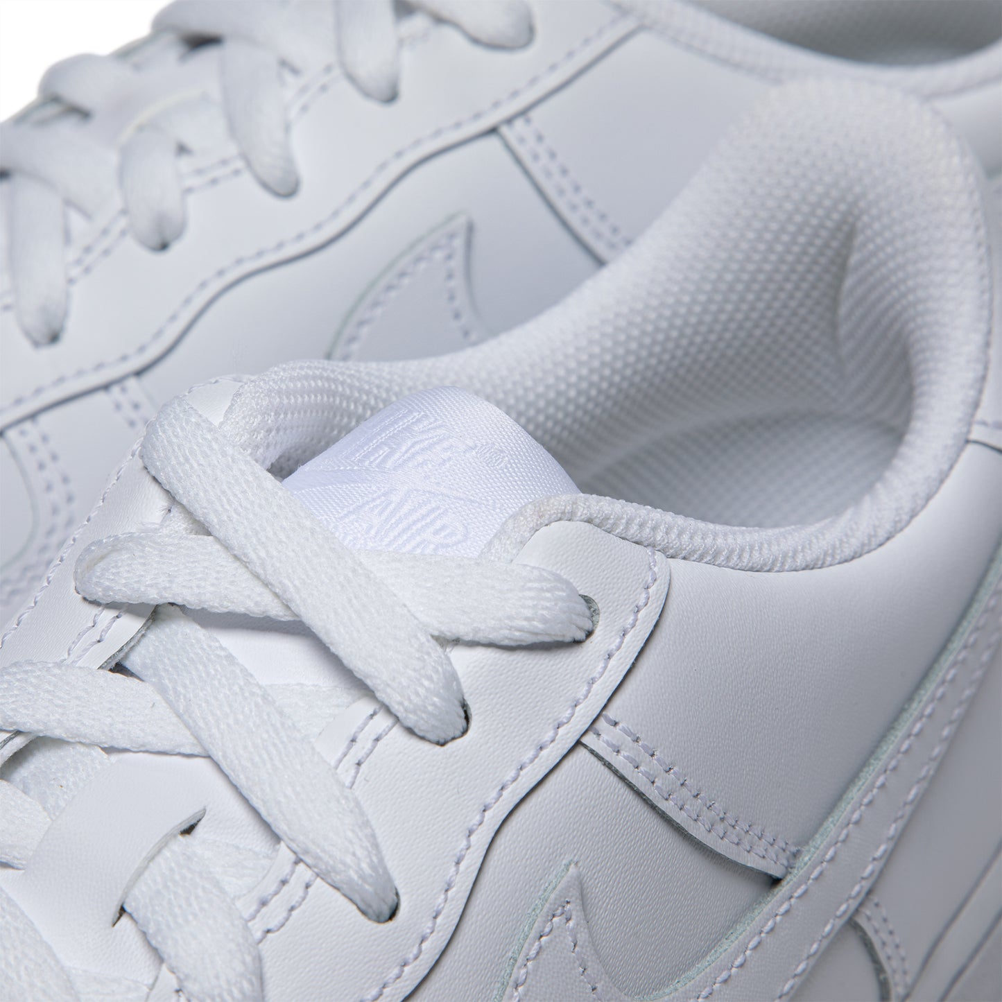 Nike Kids GS Air Force 1 LE (White)