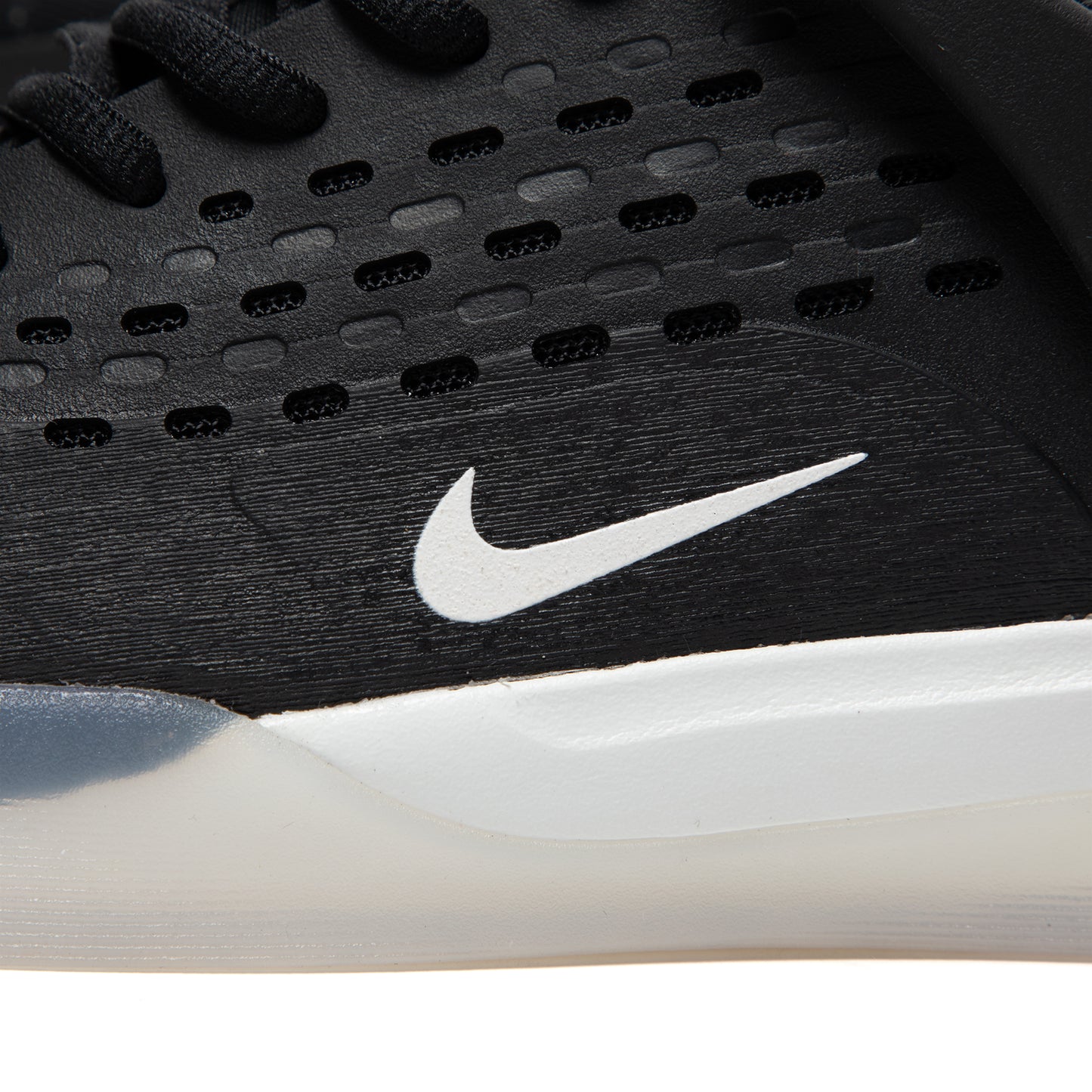 Nike SB Zoom Nyjah 3 (Black/White)