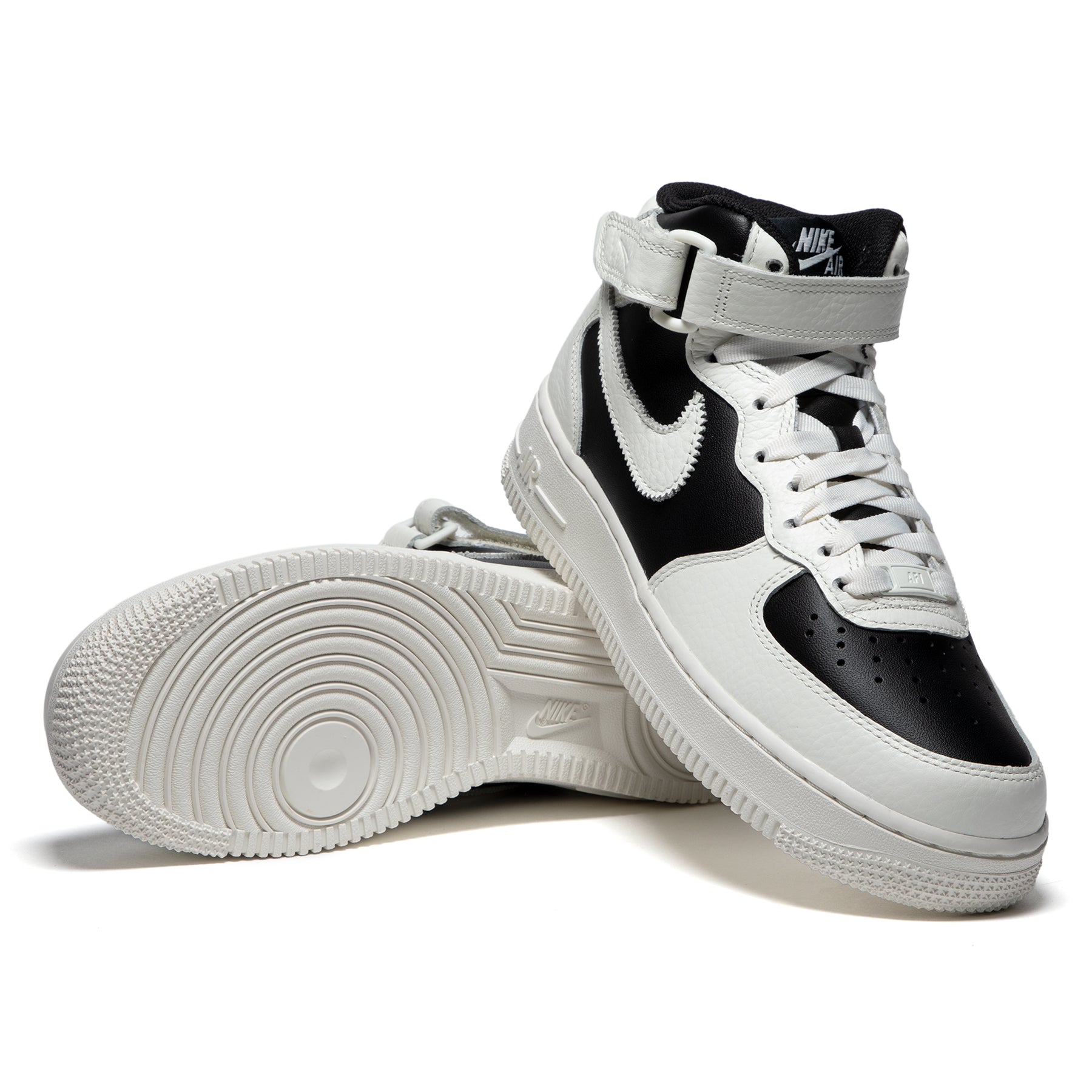 Nike Women's Air Force 1 '07 Mid Shoes