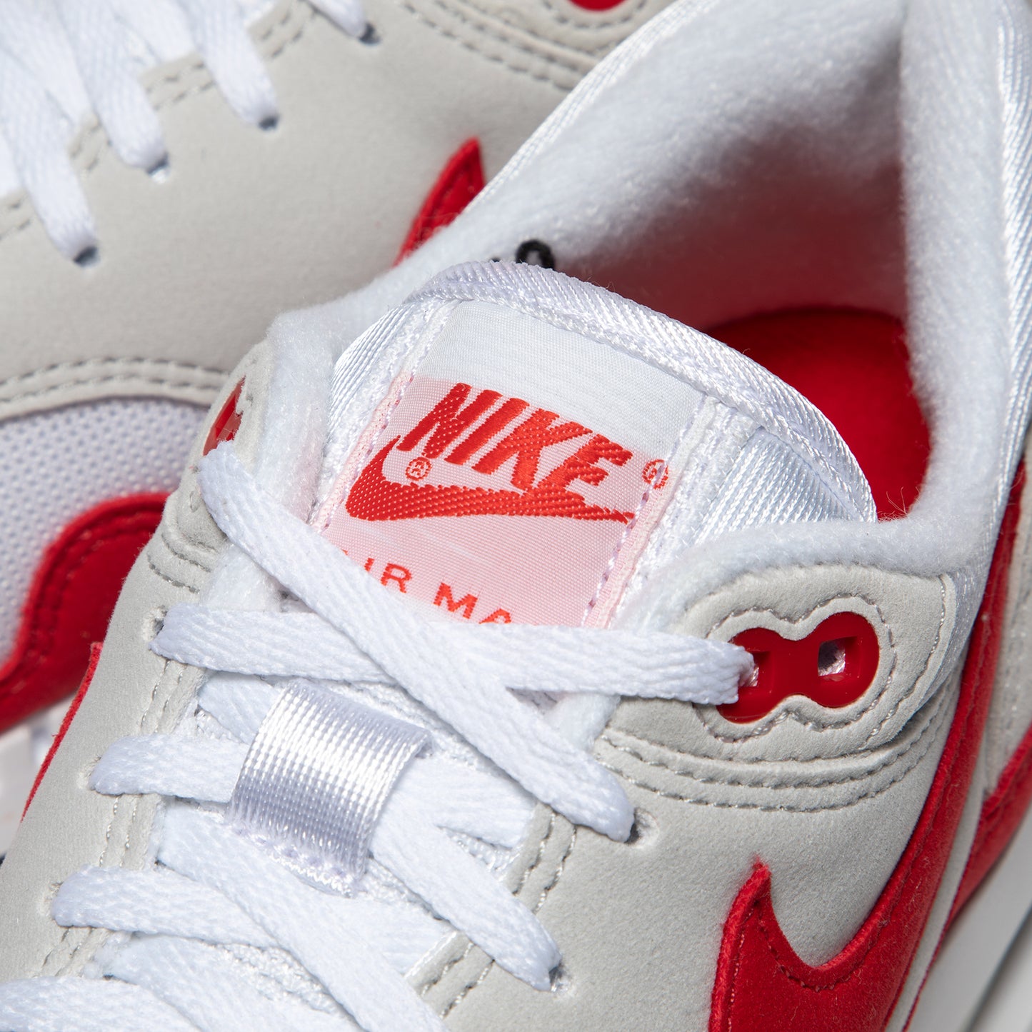 Nike Womens Air Max 1 '86 Premium (White/University Red/Light Neutral Grey)