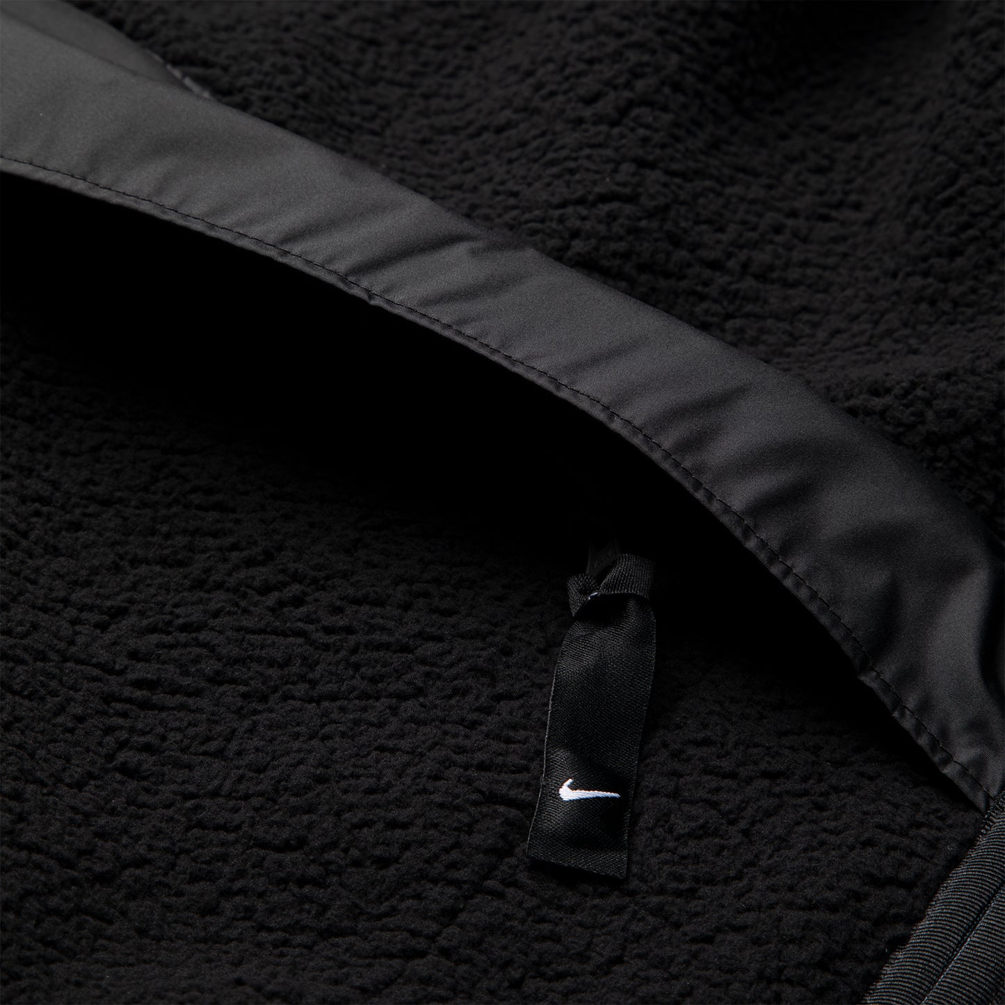 Nike Women Sportswear Essential Jacket (Black/White)